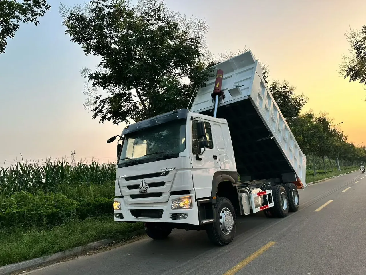 HOWO HW76 6×4 371 hp remanufactured dump truck