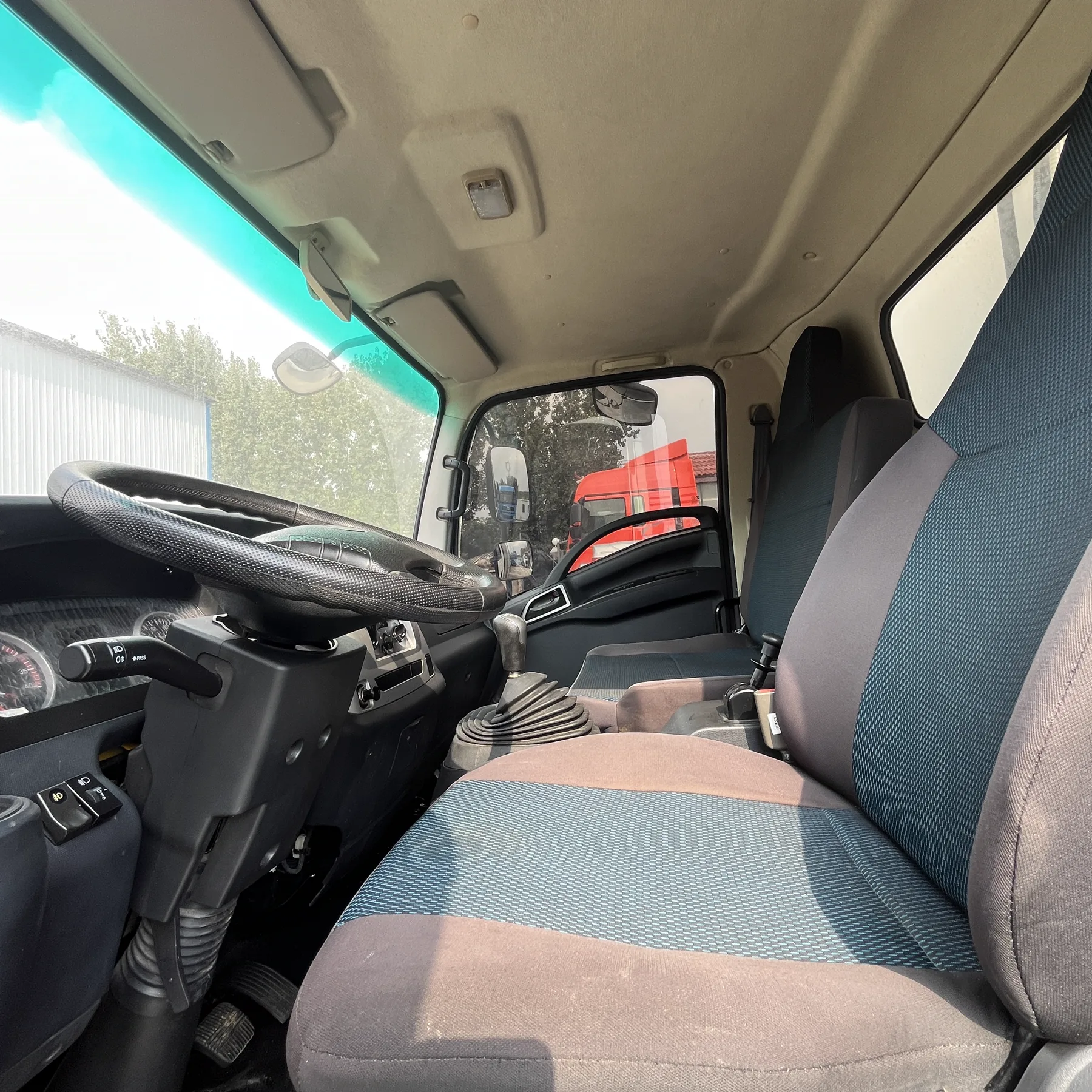 Xuande X9 cab view, supplied vehicle photo